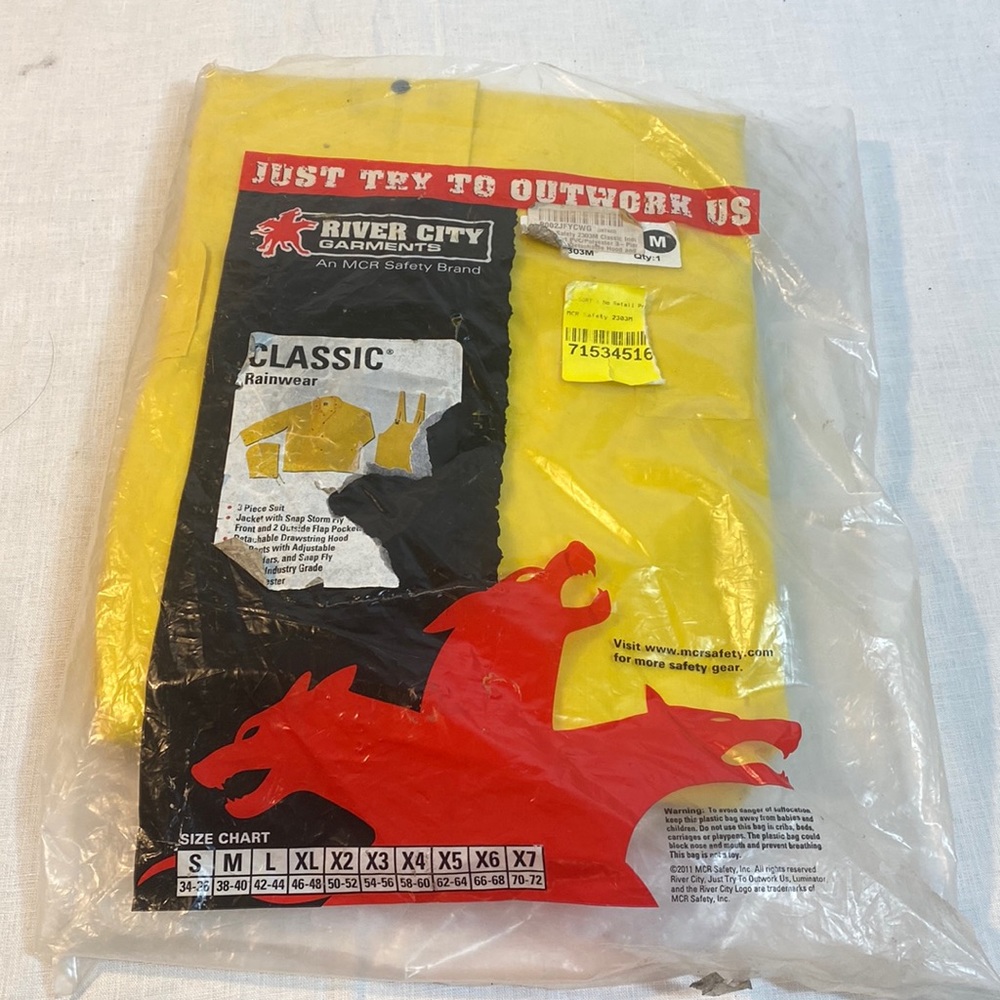 RIVER CITY MCR safety 2303M   indo standard suit with detachable hood size M